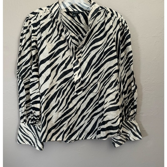 Banana Republic Animal Print Blouse - Picture 1 of 8